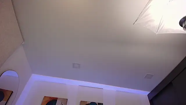 Živá chatovací místnost miaa_saenz1