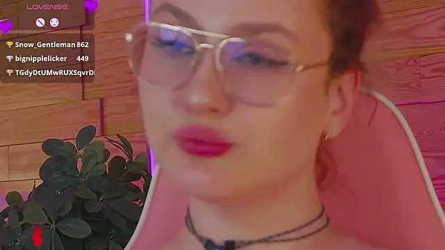 חדר צ'אט בשידור חי של AnnaRichmond