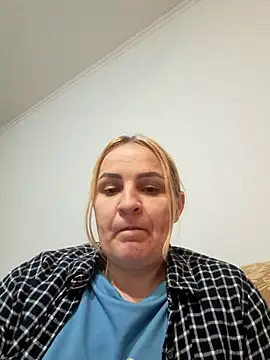 Malichkaanna30 Live chatroom