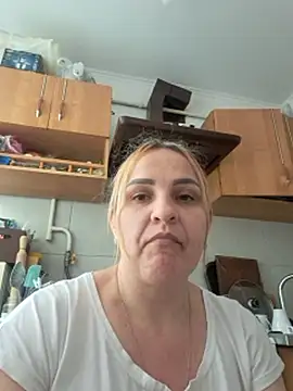 חדר צ'אט בשידור חי של Malichkaanna30