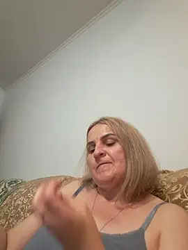 Sala de chat en directo de Malichkaanna30