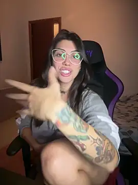 tiphanyari – live chatrum