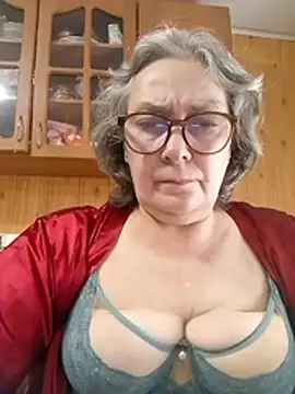 Živá kamerová sex show IrinaSweet54