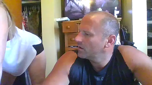 Živá chatovací místnost raybo715