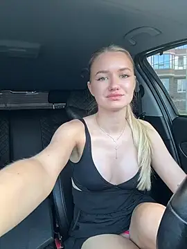 Devill_Angel_ Adlı Modelin Canlı Sohbet Odası