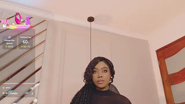 Živá chatovací místnost Lola_King