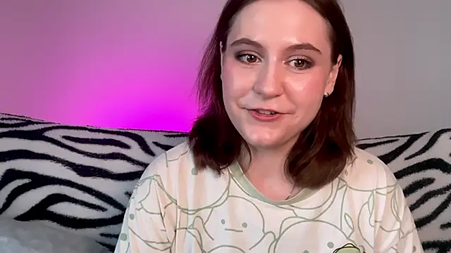 Diana_Flower's Live Chat Room
