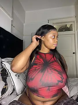 غرفة دردشة Queen_Tee23 المباشرة