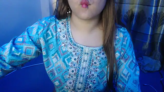 queen_angelina – live chatrum