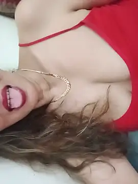 Julia_sexygirl_'s Live Chat Room