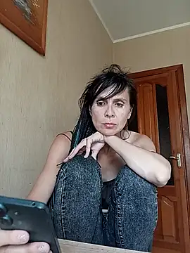Francenia_lolis' Live Chat Room