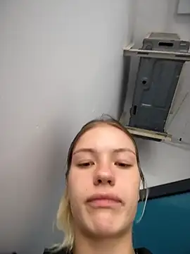 -Sexy_Barbie- élő chatszobája