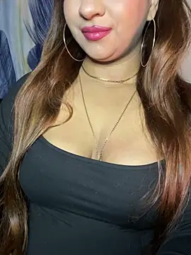 Zeynep-Lahsen Cameră chat live