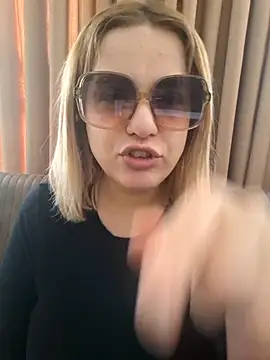 غرفة دردشة cansile المباشرة