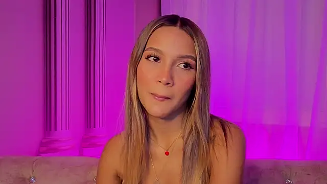 Carohorny4u live-chat rom