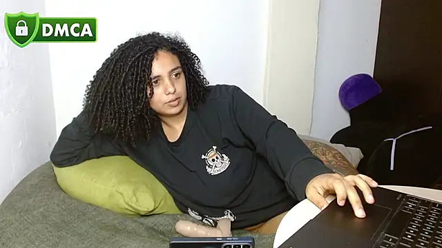 amantinaBOOBS live-chat rom