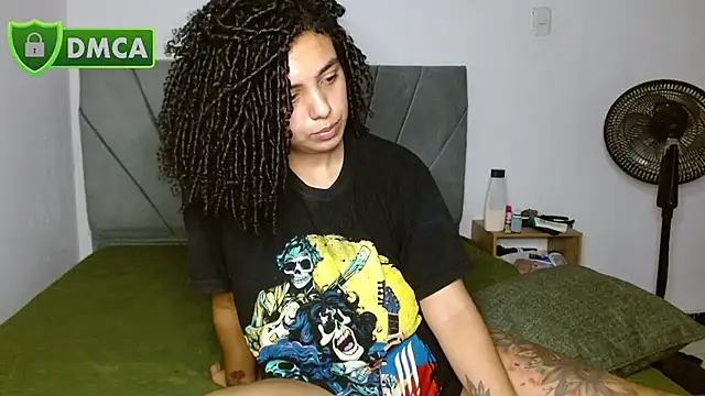 amantinaBOOBS чат на живо