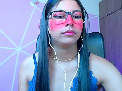 _ALLYSON18_ – Naživo chatovacia miestnosť