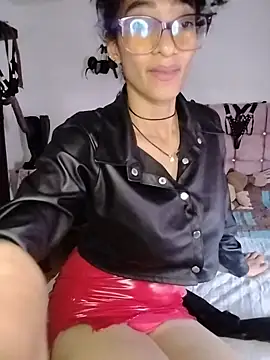 AmelieMartinezのライブチャットルーム