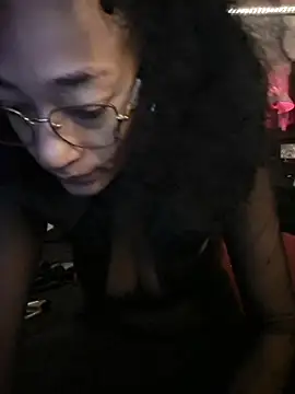Živá chatovací místnost AmelieMartinez