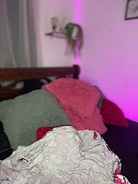Ginger-Foxy Adlı Modelin Canlı Sohbet Odası