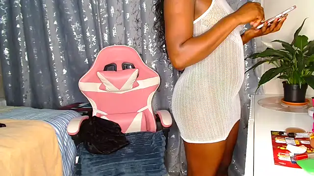 NaughtyMilf_Lilly élő chatszobája