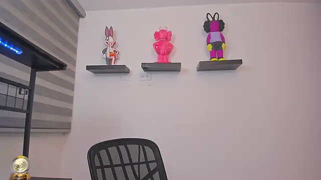חדר צ'אט בשידור חי של Gangster_Girl