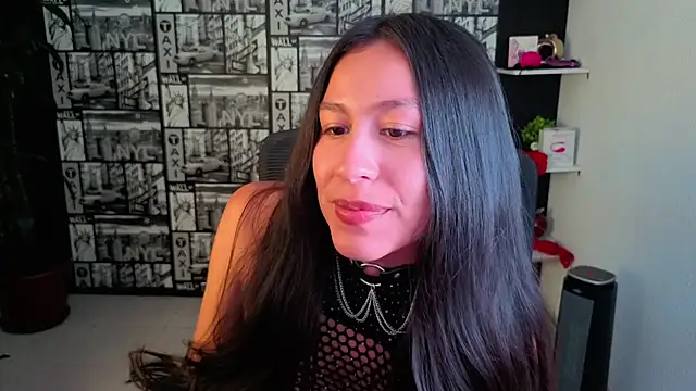 EmiGomez_ live-chat rom