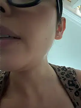 _miaquevedo_ – live chatrum