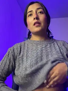 Phòng Chat Trực Tiếp karelyfox