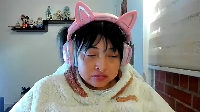 Shaddycute_'s Live Chat Room