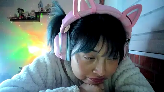 Shaddycute_'s Live Chat Room