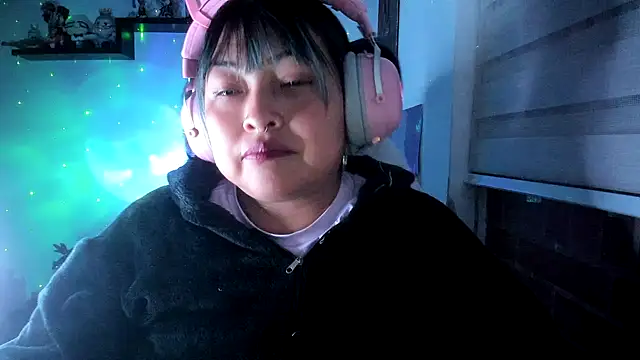 Shaddycute_ Cameră chat live