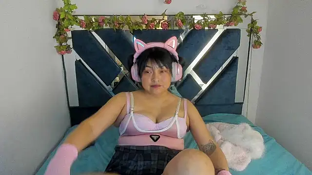 Shaddycute_'s Live Chat Room