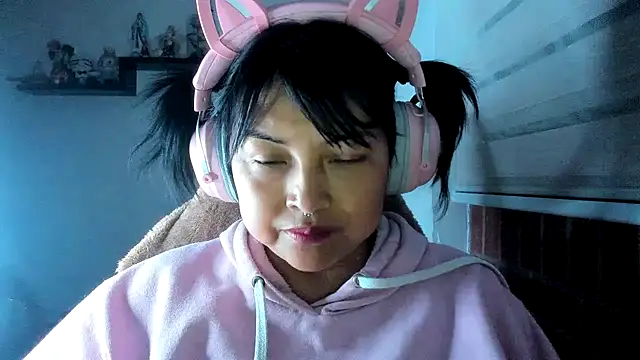 ห้องแชทสดของ Shaddycute_
