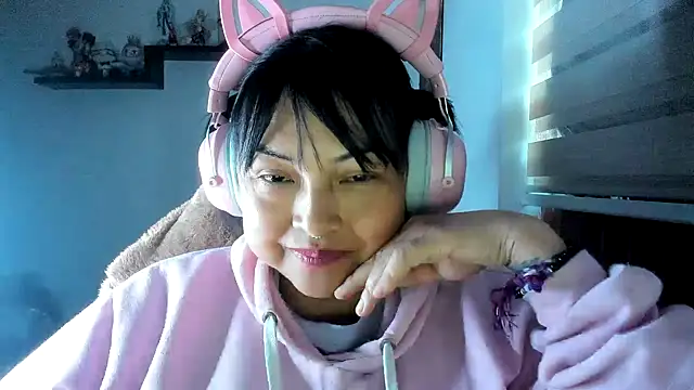 Shaddycute_'s Live Chat Room