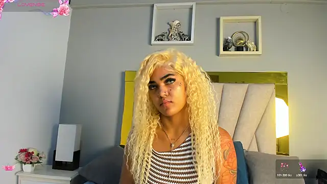חדר צ'אט בשידור חי של vahiolet_fuentes