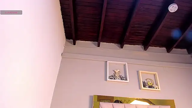 vahiolet_fuentes – live chatrum