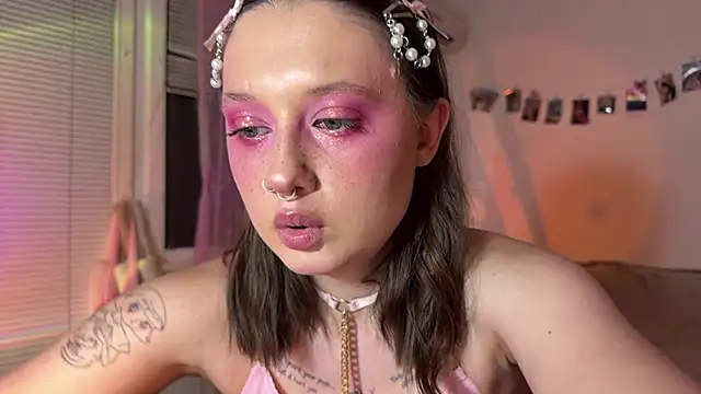 Jenny_darling_love's Live Chat Room