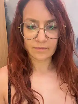ladoucedu34 Adlı Modelin Canlı Sohbet Odası