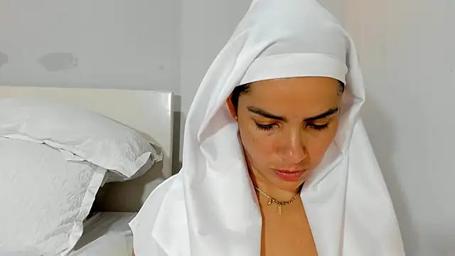 Živá chatovací místnost ClaraMariaMon