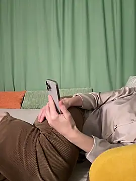 ห้องแชทสดของ HotyEmily