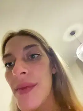 Bellalolahotのライブチャットルーム