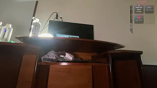 Chat soba uživo modela MuseMelody