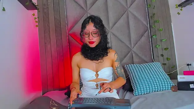 Chat ao vivo de BriaConner_