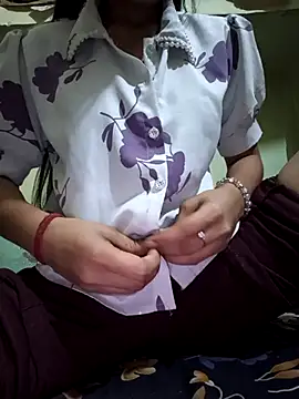 غرفة دردشة Hot_rashika_ المباشرة
