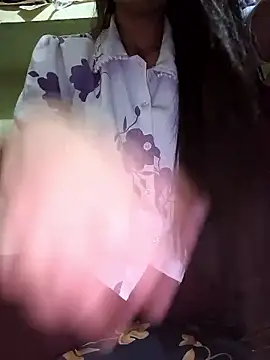 חדר צ'אט בשידור חי של Hot_rashika_