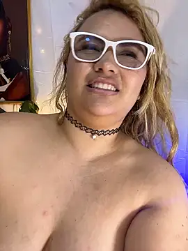 חדר צ'אט בשידור חי של AshleyVXo