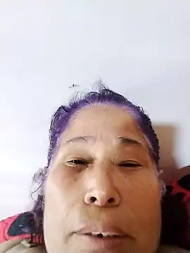 Živá chatovací místnost girl_amada