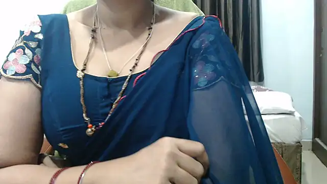 sunitha-3's Live Chat Room